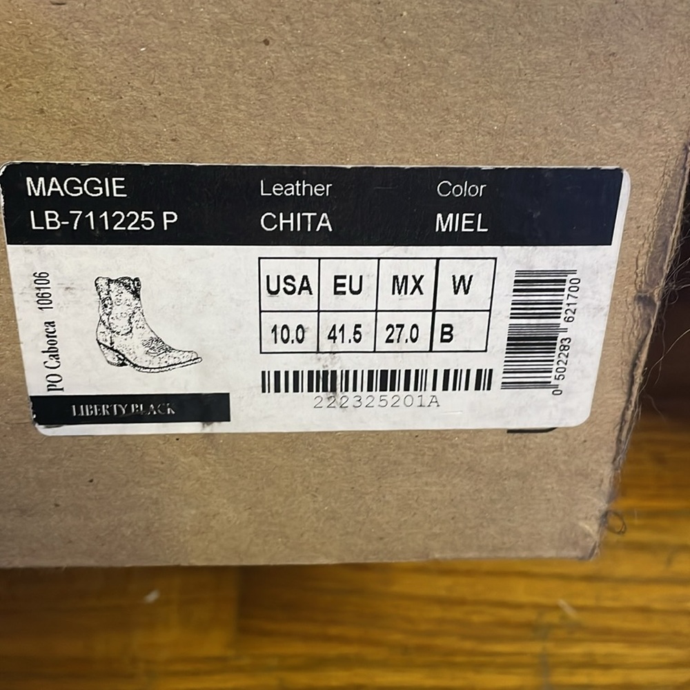 LIBERTY Black Leopard Print Leather Ankle Booties - Picture 3 of 3